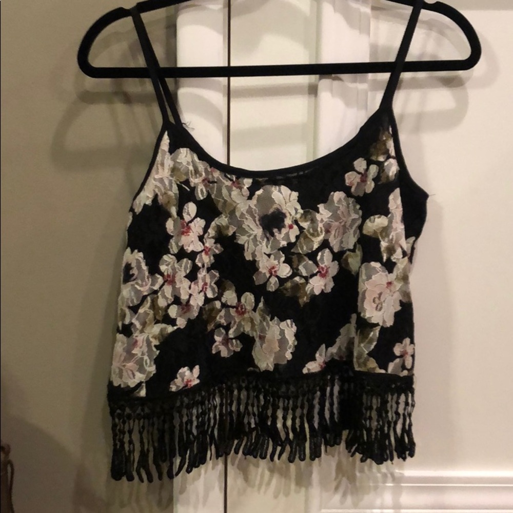 Like New LA Hearts Crop Top